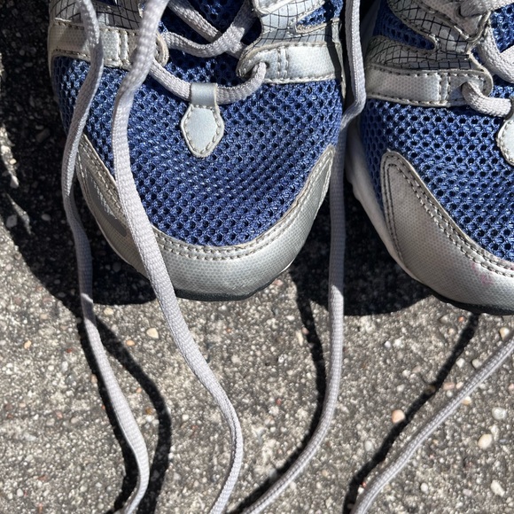 Vintage Reeboks 🎱 - Picture 8 of 16